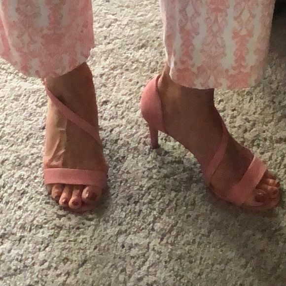 Heals - Picture 4 of 4